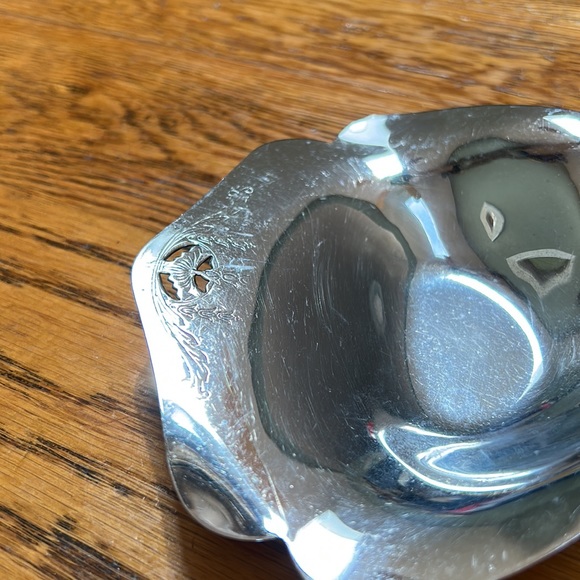 Continental Chrome 3054 MCM style nut/mint dish.  Sone smudges/scratches. - Picture 4 of 9